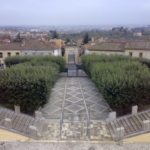 lingresso-al-borgo-di-San-Leucio