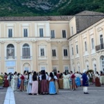 ‘Origine della popolazione di San Leucio’, la commedia musicale che riscopre l’utopia borbonica